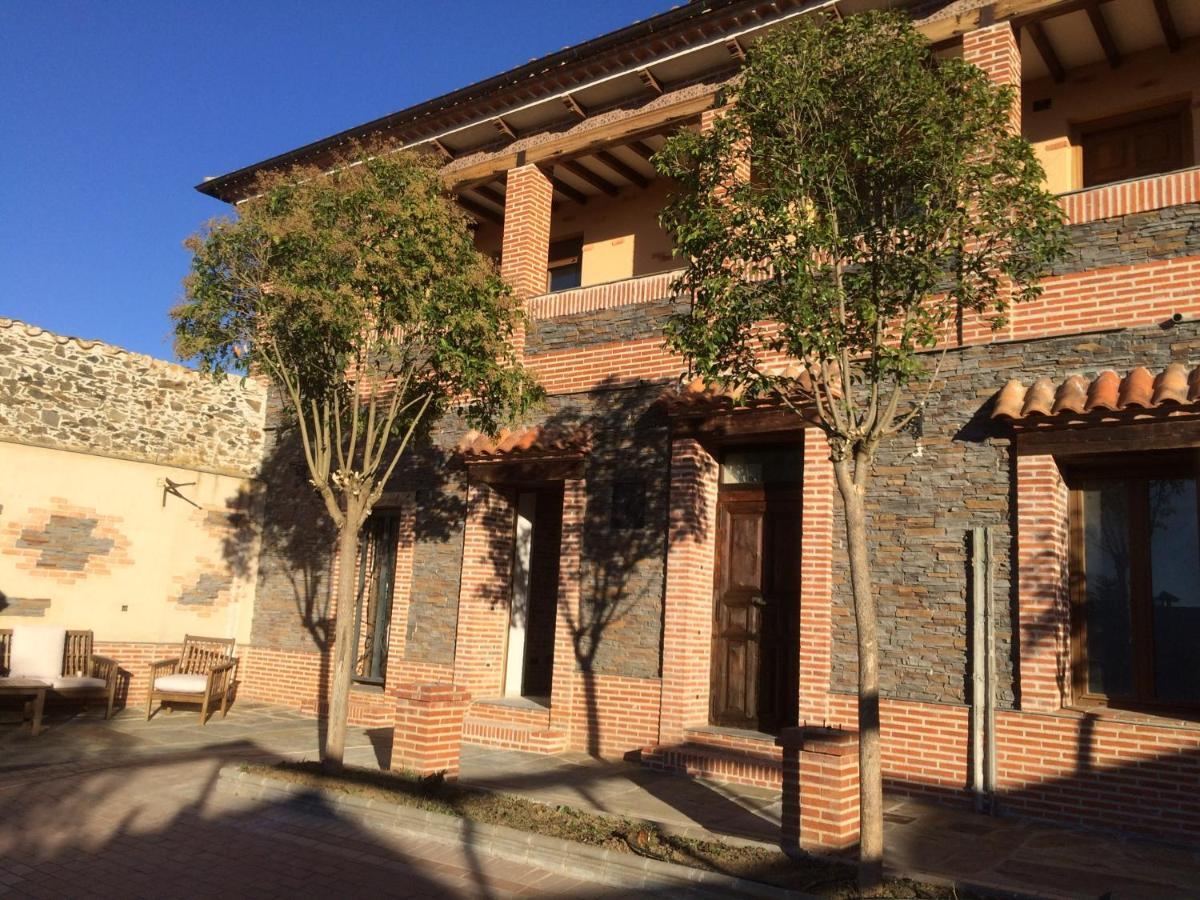 Villas De Miranda Miranda de Azán 外观 照片
